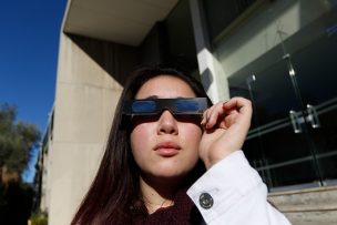 Ministro del Trabajo pidió a las empresas darle facilidades a sus trabajadores para ver el eclipse