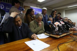Por estrecho margen: Profesores deciden continuar el paro indefinido