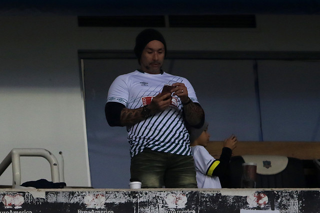 “Chino” Ríos compartió palco con Esteban Paredes para ver a Colo Colo