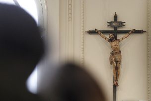 Destruyen estatua de un santo al interior de iglesia en Iquique