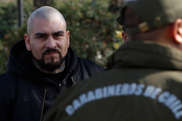 PDI detiene al neonazi “El bestia”: estaba prófugo por asesinar a punkie en Maipú