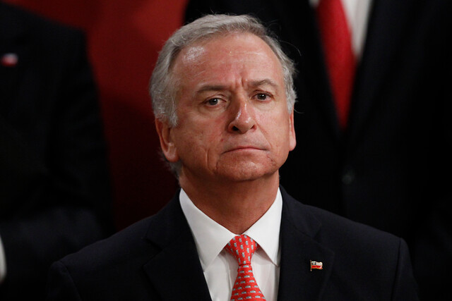 Ministro Larraín tras proyección del FMI: “La economía chilena irá de menos a más en 2019”