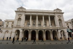 Despidieron a 59 personas del Teatro Municipal de Santiago