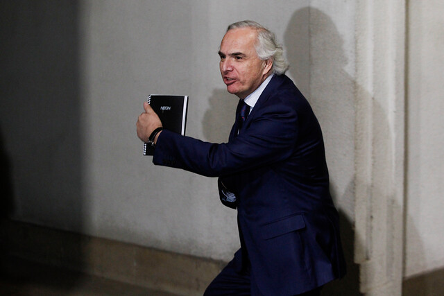 Ministro Chadwick responde al gobernador de Tacna: “No vamos a permitir que nos presionen en materia de migración”