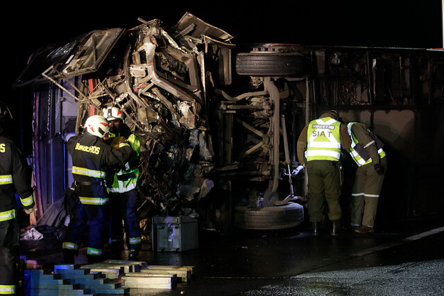 Chofer de bus volcado en San Francisco de Mostazal queda con arresto domiciliario total