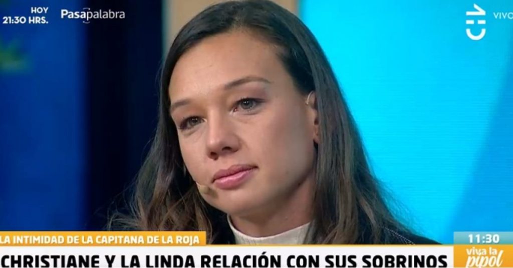 Christiane Endler se quebró en “Viva la Pipol” tras recordar a su familia