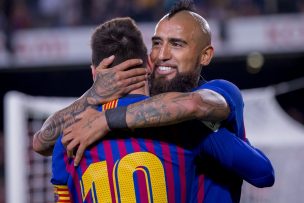 ¿Sonríe Arturo Vidal? Barcelona pensaría en vender a volantes que compiten con el “King”