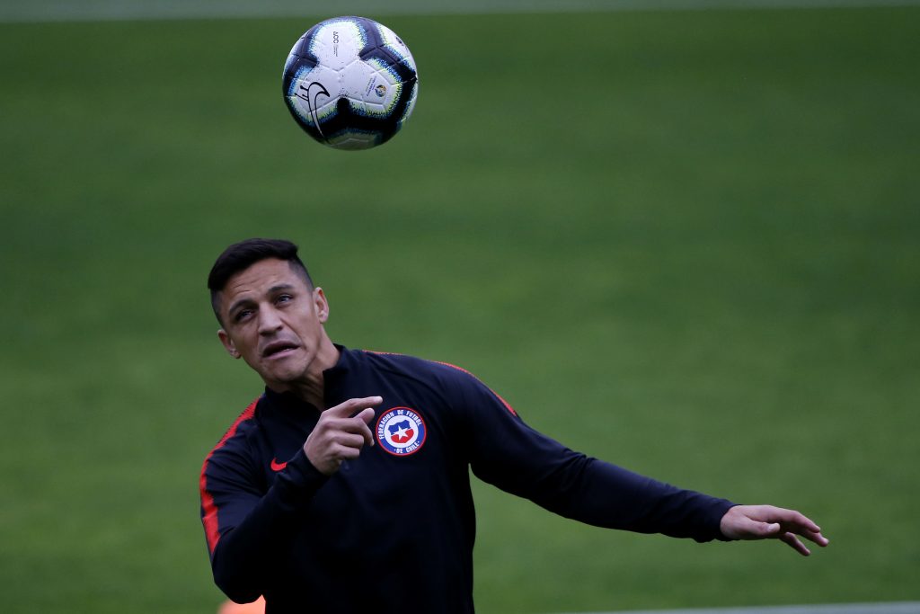 Uruguayo Diego Laxalt elogió a Alexis Sánchez: “Es de la élite”