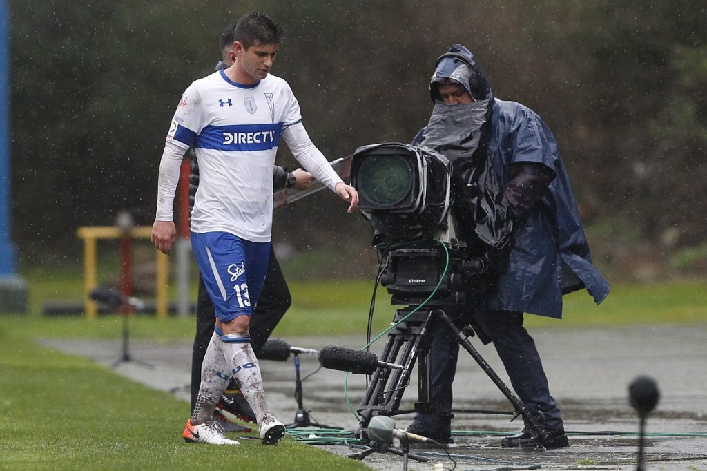 Benjamín Kucevic padece un esguince de rodilla y la UC sufre con su lesión