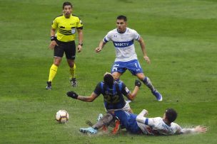 La puntera UC sobrevivió al diluvio de Talcahuano y venció a Huachipato