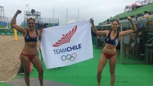 ¡Orgullo nacional! Francisca Rivas y Pilar Mardones clasifican a cuartos de final del voleibol playa de los Panamericanos Lima 2019