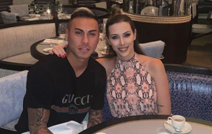 Esposa de Eduardo Vargas defiende al delantero tras perder el penal