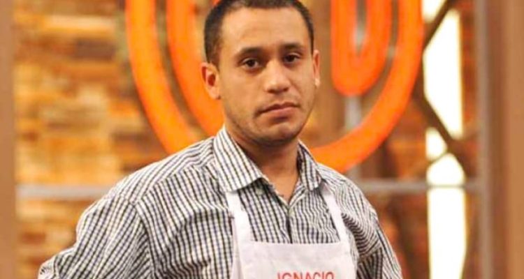 Ex Masterchef Ignacio Román reclama con la mano ensangrentada por trato que recibió en hospital