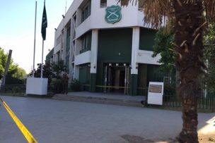 Cinco carabineros resultan heridos tras explosión de un artefacto en comisaría de Huechuraba