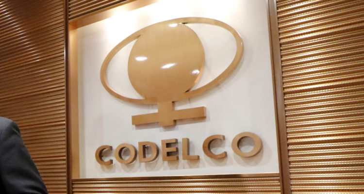 Codelco informa que fundición en mina Chuquicamata paralizará sus actividades por casos de Covid-19