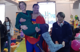 Junto a “Superman” informan sobre red para disfrutar las vacaciones de invierno