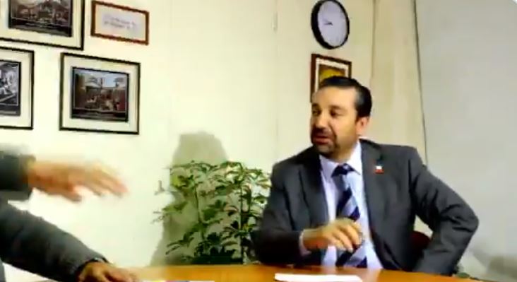 “¿Y a ti, cómo te gustan…”: Diputado Santana pide explicación a gobernador de Copiapó por polémica frase sobre las mujeres
