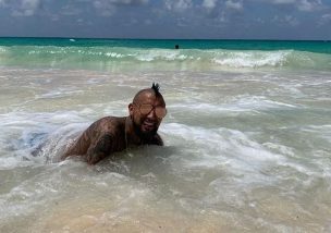 Recordando a su hijo: así disfruta sus vacaciones Arturo Vidal en el Caribe