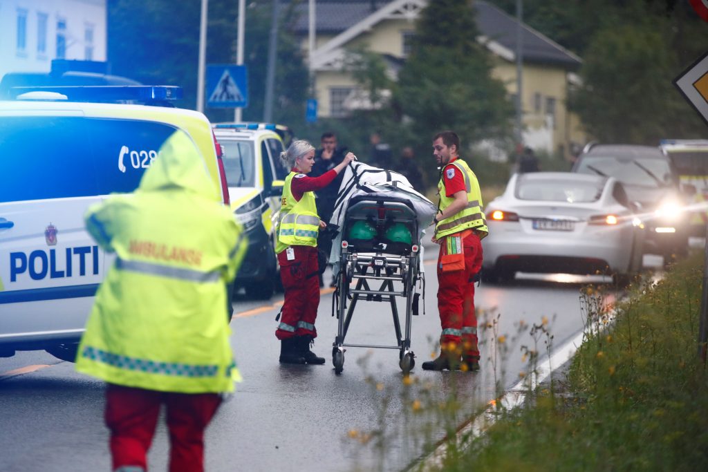 Investigan tiroteo en mezquita de Noruega como “intento de ataque terrorista”
