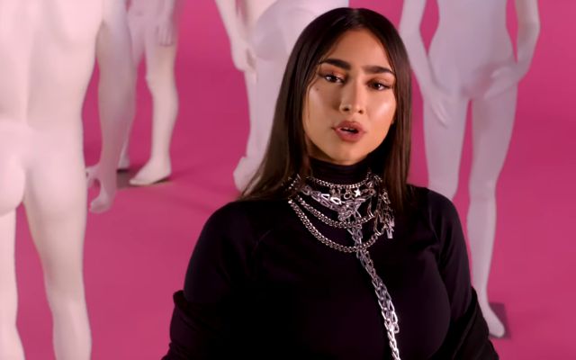 Paloma Mami pide que “el mundo sepa la realidad de lo que está sucediendo en Chile, y también en otros países como Venezuela”