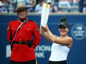 Serena Williams se retira por lesión en final de Toronto y Andreescu gana el título