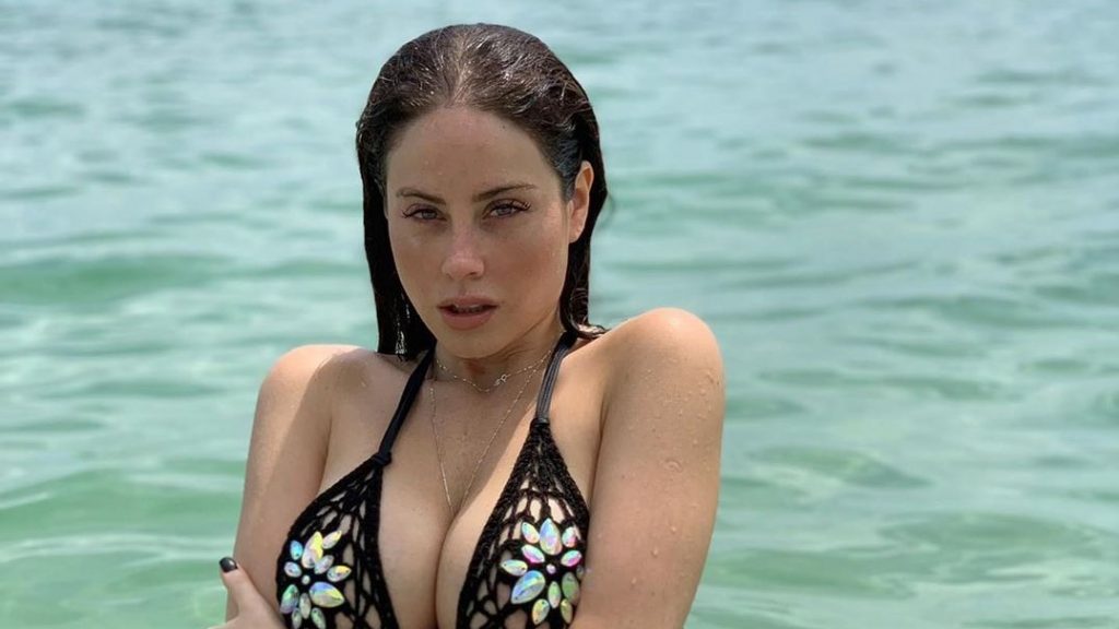 “¿Qué tienes en el cuello?”: La comentada fotografía de Ignacia Michelson en redes sociales
