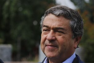 Atacan la sede parlamentaria del senador Coloma (UDI) en Talca