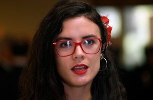 Camila Vallejo pone en entredicho a ministro Monckeberg: 