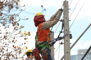 Reportan corte de suministro eléctrico en Santiago Centro