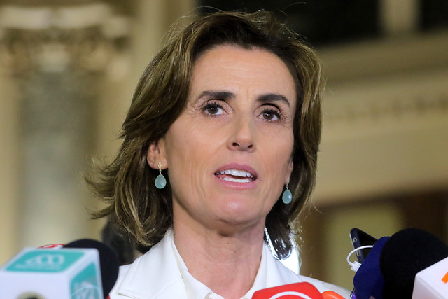Ministra Cubillos: “Me quieren acusar por hacer mi trabajo”