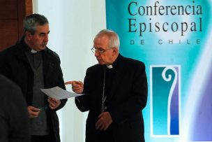 A Portugal se va el nuncio apostólico Ivo Scapolo que enfrentó crisis en la iglesia chilena