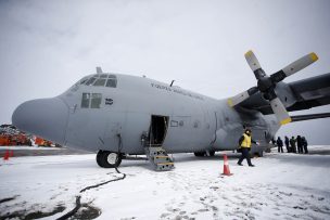 FACH rescató a tripulantes de avión argentino accidentado en la Antártica