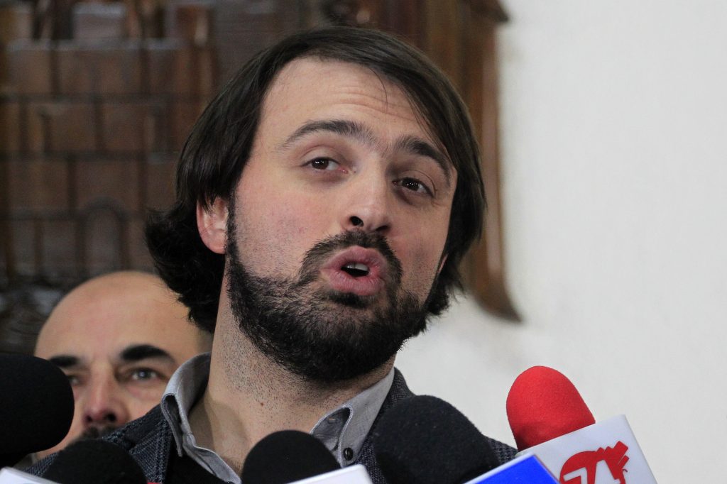 Jorge Sharp: “Nuestra gestión vino a salvar a la Municipalidad de Valparaíso del desastre que dejó la UDI”
