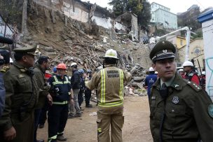 Rescatan cuerpo de sexta víctima tras derrumbe de cerro Bellavista en Valparaíso