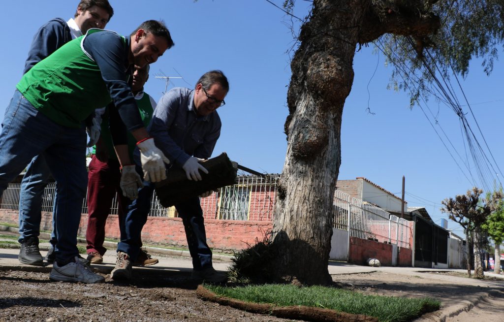 Nueva tecnología hidrogel ahorrara 50% de agua de riego en comuna de La Granja