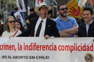 Cientos de manifestantes se reunieron en la 