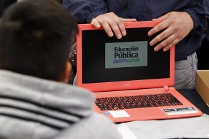 Carabineros frustró robo de computadores en un colegio de La Granja