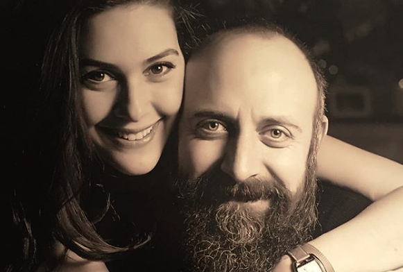 “Las mil y una noches”: Así es la historia de amor de los protagonistas en la vida real