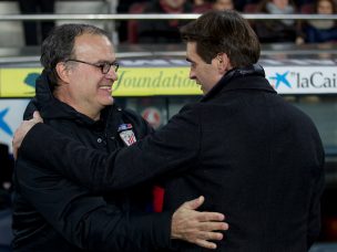 Leeds de Bielsa venció a Brentford y es líder de la Championship League