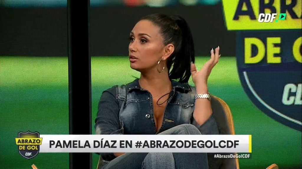 Pamela Díaz: “Tiane Endler le compraba zapatos de fútbol a sus compañeras de la selección”