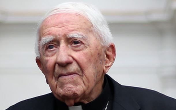 Iglesia investigará a Bernardino Piñera por un presunto abuso sexual a un menor de edad