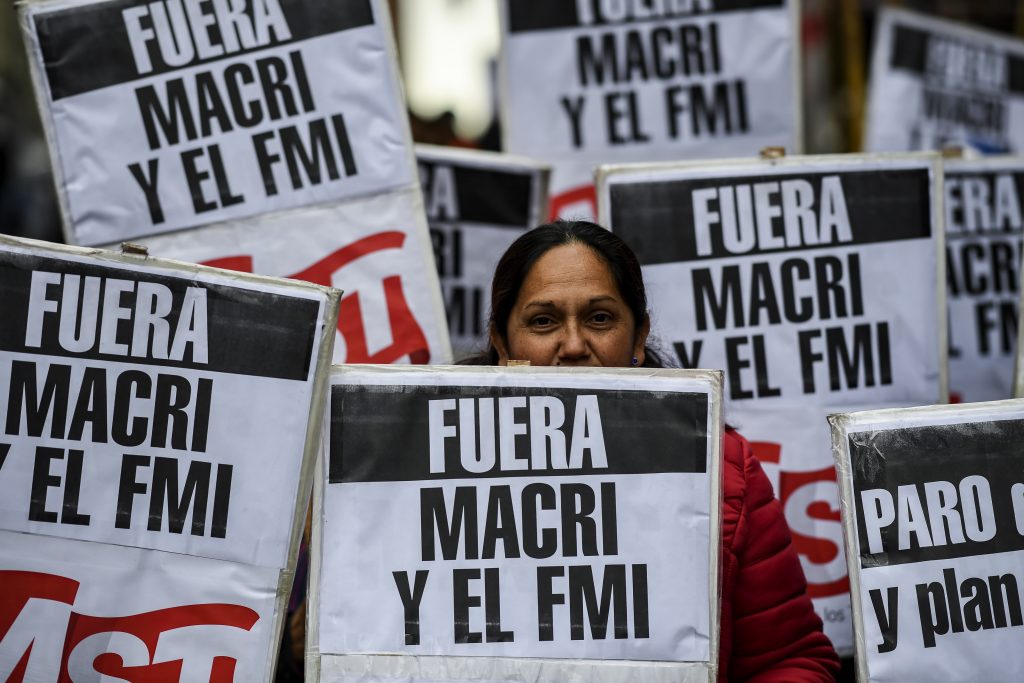 Macri promete “seguir tomando las decisiones que hagan falta” para estabilizar economía