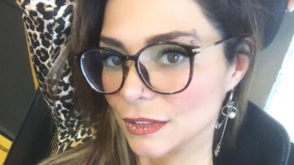 Antonella Ríos en Instagram robó corazones con artístico desnudo: “Abajo los calzones”