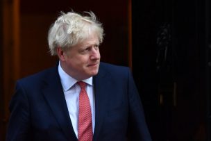 Primer ministro británico, Boris Johnson, volvió a trabajar tras recuperarse del coronavirus: rechazó relajar las medidas de confinamiento