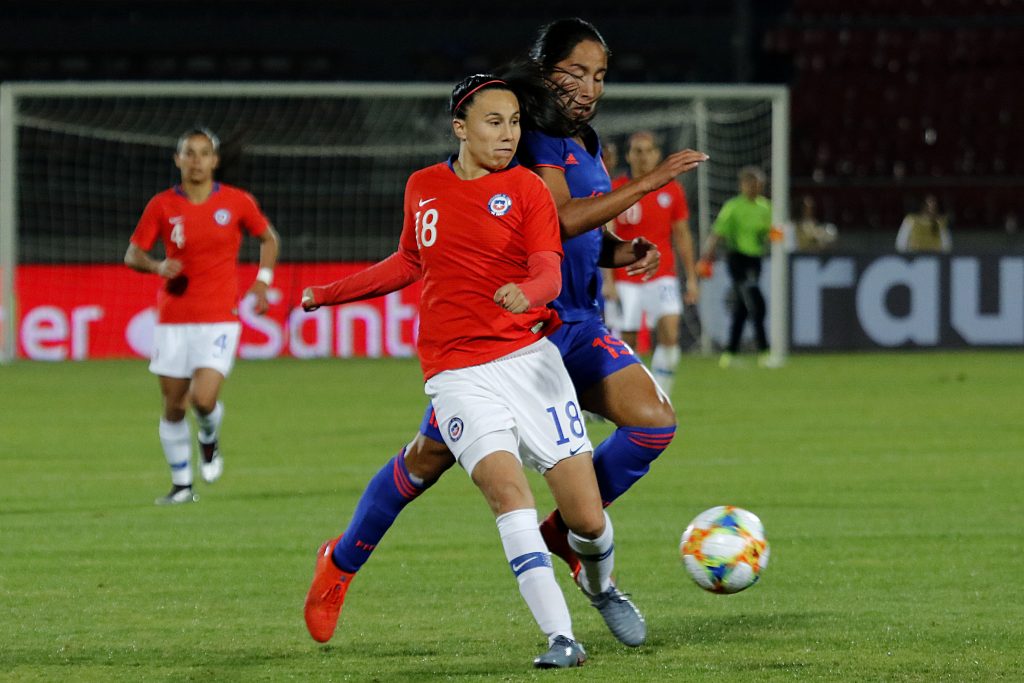 Carla Guerrero y Camila Sáez fueron titulares en dura derrota del Rayo Vallecano