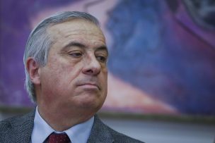 Ministro Mañalich se molestó con isapres por alza de costo de prima GES