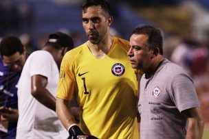 El gesto de Claudio Bravo que destacaron en Honduras pese a la derrota de la Roja