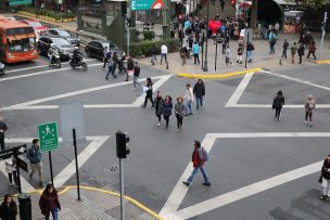 Inauguran cuatro cruces peatonales estilo Tokio en Providencia