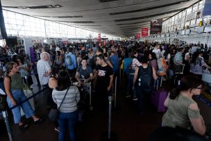 Transportes: 630 mil pasajeros recibirá el Aeropuerto de Santiago este 