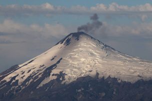 Sernageomin sube a alerta naranja al volcán Villarrica por aumento de sismicidad